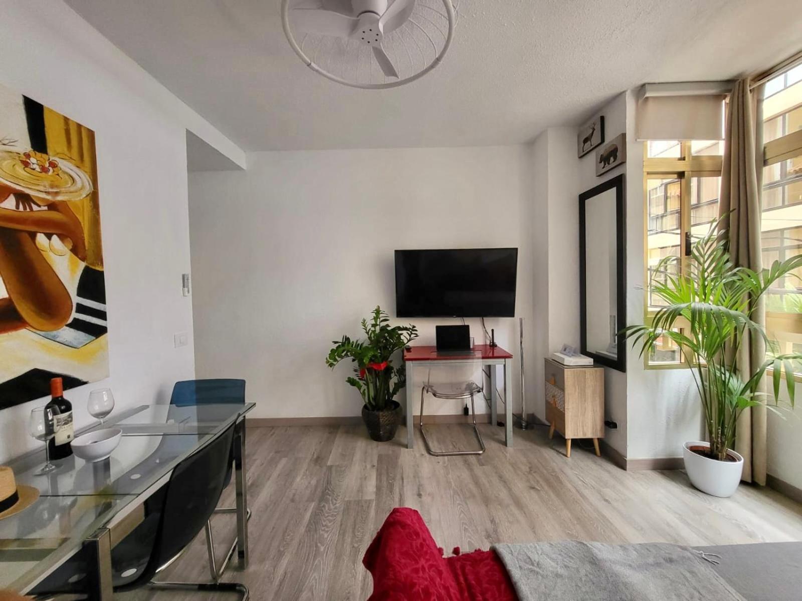 2 Bedrooms Flat 50 Mts Away From Las Canteras Beach Las Palmas de Gran Canaria Dış mekan fotoğraf